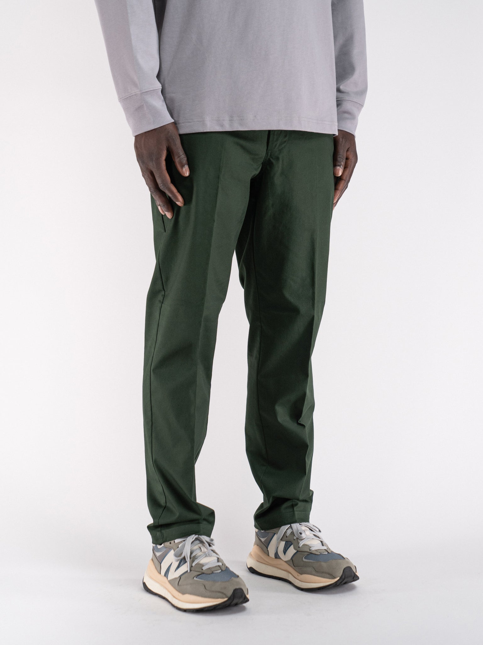 Standard Fit Chino Pant Mountain View