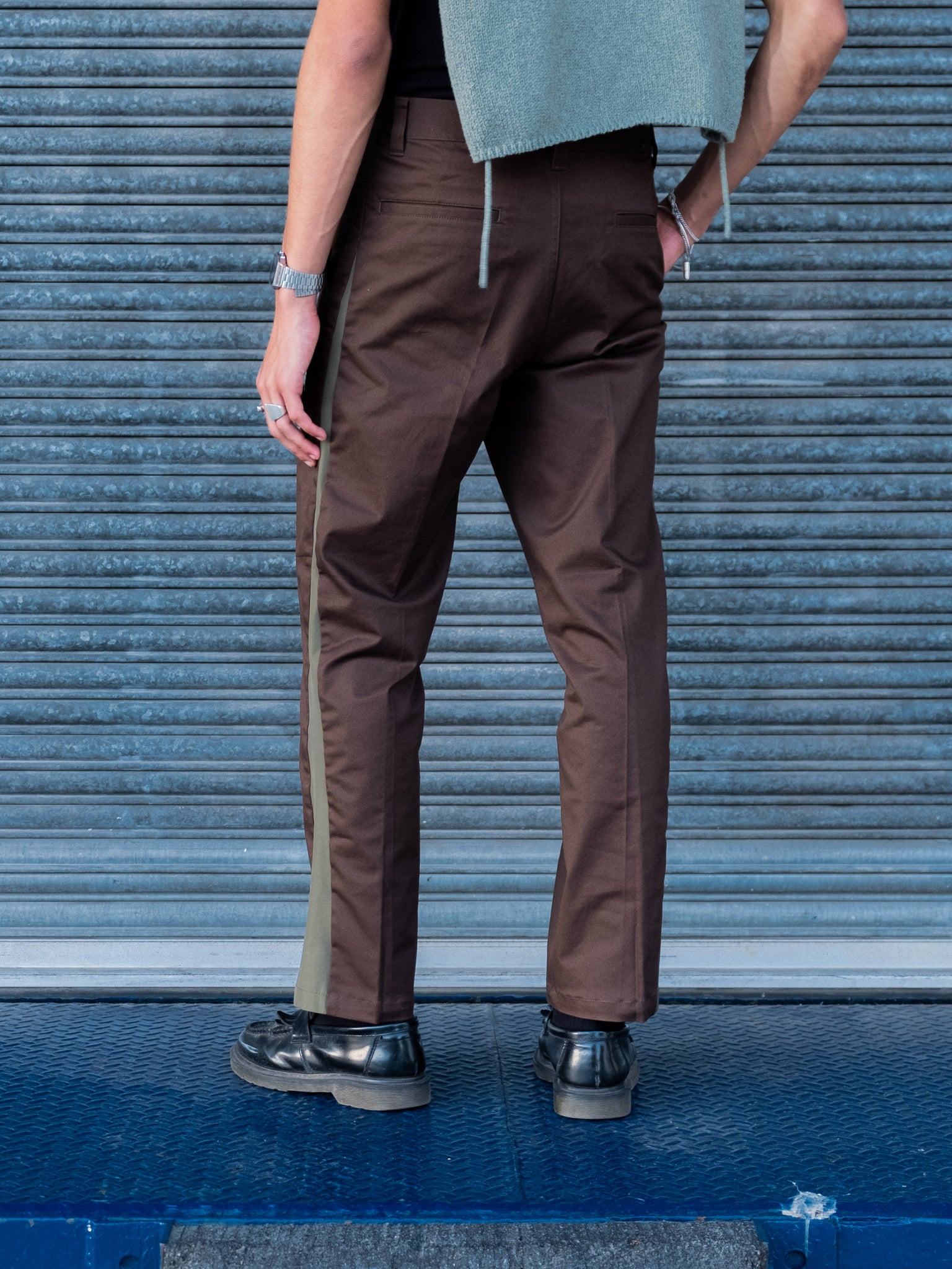 KYRON WARRICK - Standard Fit Chino Pant Demitasse